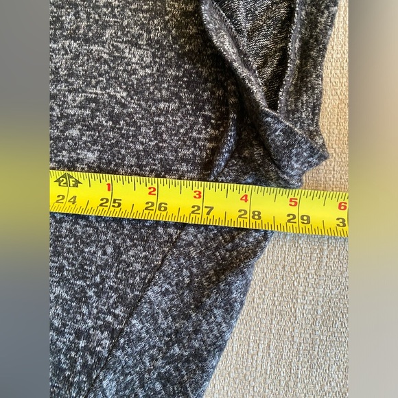 Quince Top Women’s Medium Brushed Short Sleeve Lounge in Charcoal - Picture 8 of 10